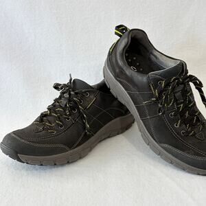 Clark’s Shoes Women’s 9.5 Narrow Black Leather Low Top Casual Comfort Shoes